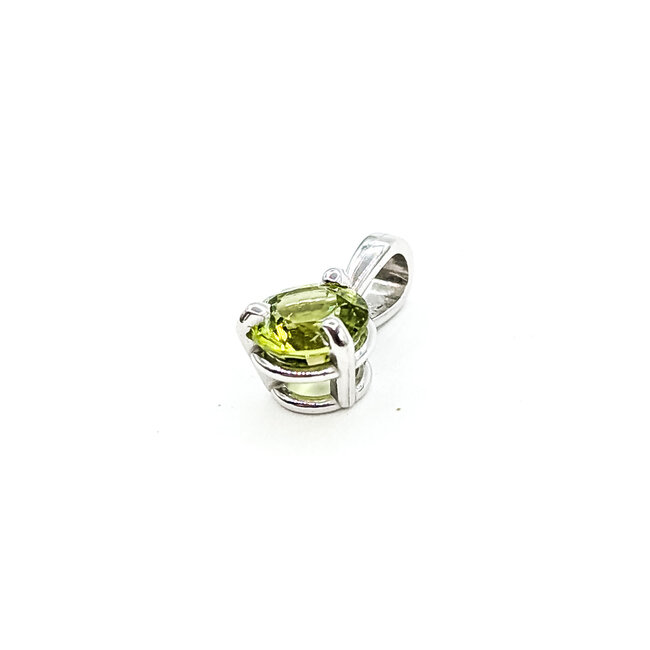 Pendant .57ct Peridot 14kw 5.5mm 125100073