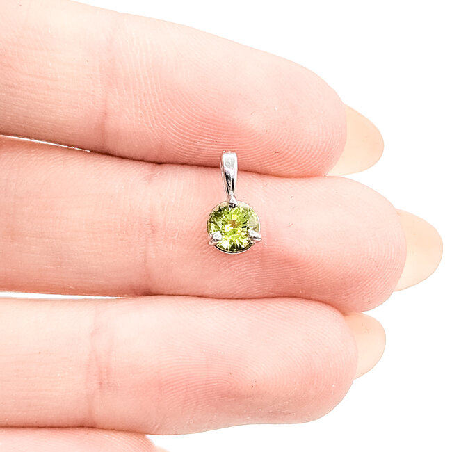 Pendant .57ct Peridot 14kw 5.5mm 125100073