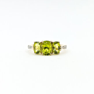 Ring 3-Stone .02ctw Round Diamonds 2.31ctw Peridot 14ky 7mm Sz7 2.81g 225100030