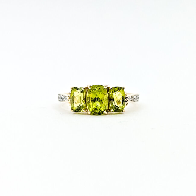Ring 3-Stone .02ctw Round Diamonds 2.31ctw Peridot 14ky 7mm Sz7 2.81g 225100030