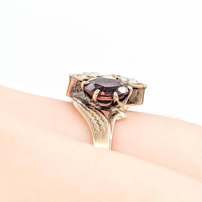 Ring Bypass 1.2ctw Mozambique Garnet 2mm White Seed Pearls 10ky 11mm Sz6 2.12g 225110093