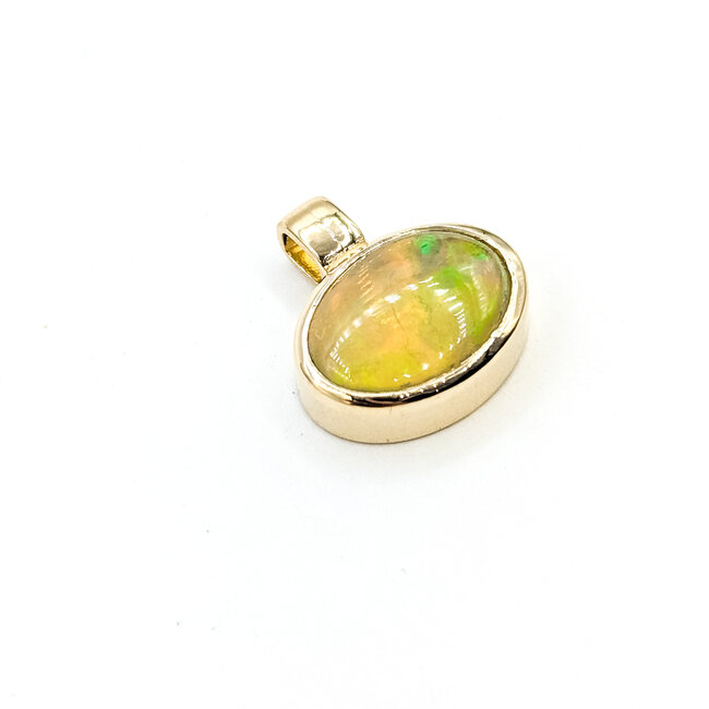 Pendant 2.21ct Cabochon Opal 14ky 14x10mm 125100069