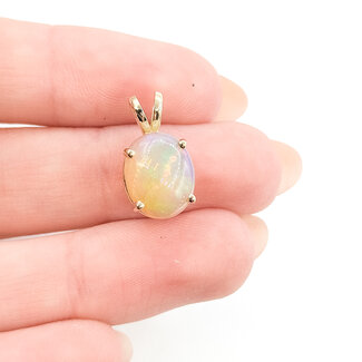 Pendant 2.27ct Cabochon Opal 14ky 12x10mm 125100066