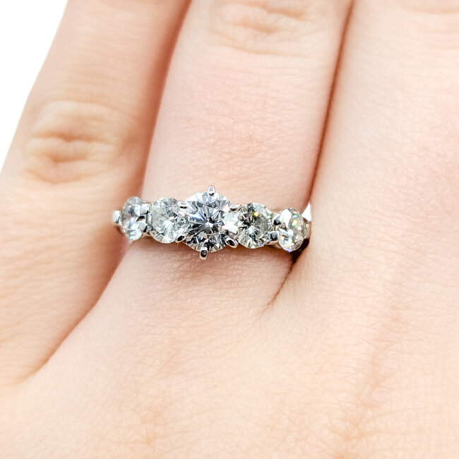 Ring Engagement 1.70ctw Round Diamonds 14kw 3mm Sz5 3.35g 225110001