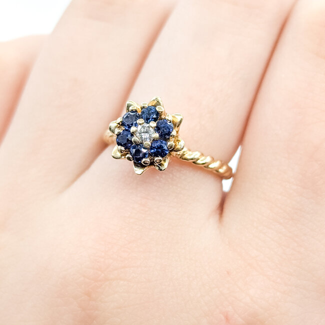 Ring Flower 0.07ctw Round Diamond .50ctw Dark Blue Sapphire 14ky 2mm Sz6.25 4.29g 225100049
