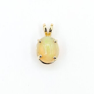 Pendant 2.34ct Cabochon Opal 14ky 12x10mm 125100068