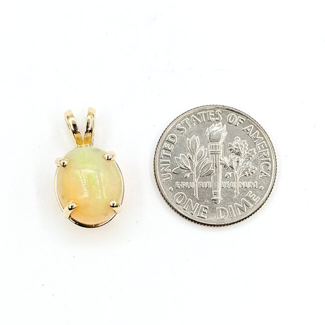 Pendant 2.34ct Cabochon Opal 14ky 12x10mm 125100068