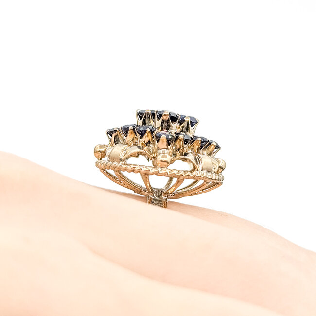 Ring Cluster, Ribbon 1.00ctw Dark Blue Sapphire 18ky 19.5mm Sz5.5 5.54g 225100058