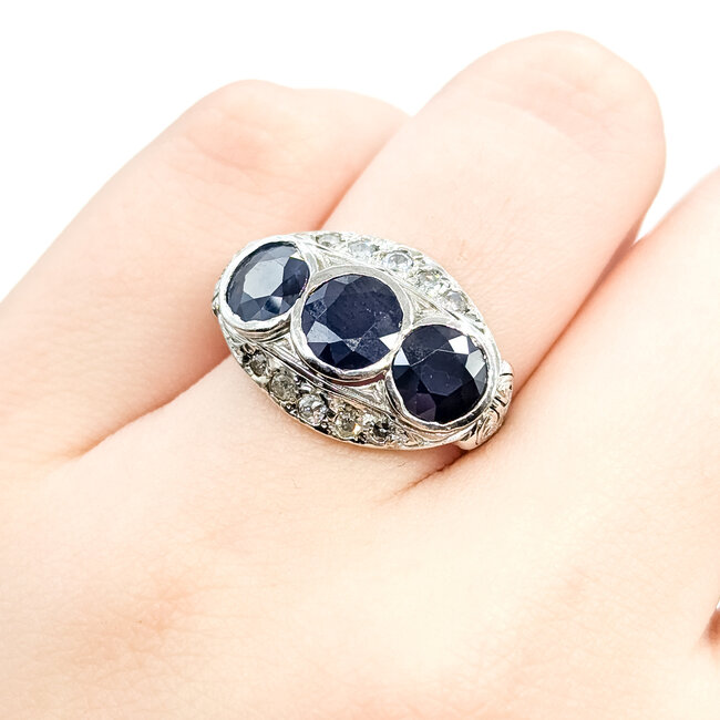 Ring 3-Stone Filigree 0.15ctw Round Diamonds 2.28ct Blue Sapphire Platinum 14mm Sz5 5.94g 225100139