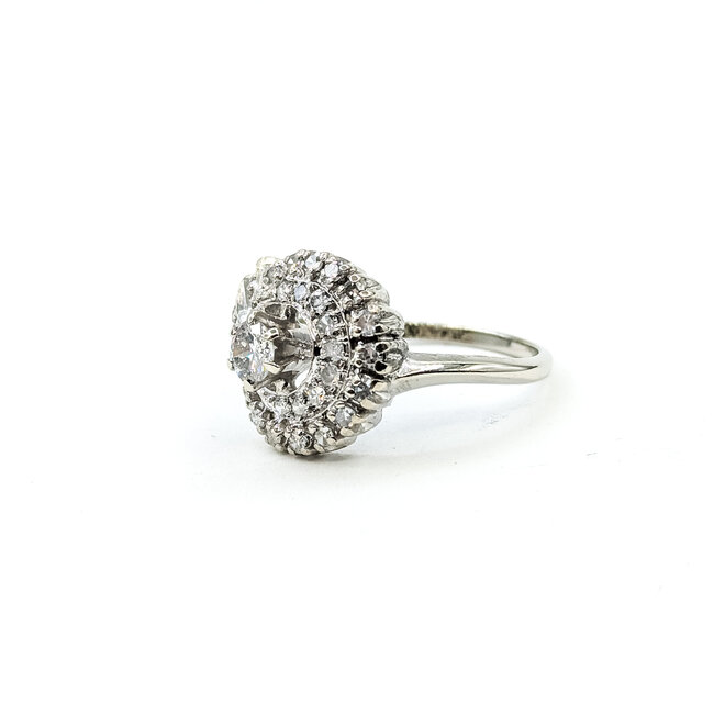 Ring Cluster .50ctw Round Diamonds 14kw 13.5mm Sz7.5 3.78g 225100159