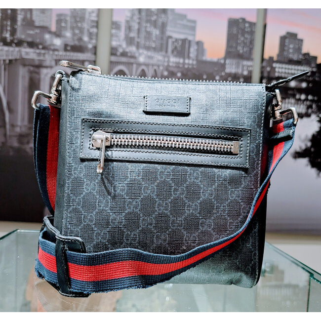 Handbag Gucci Supreme Black Monogram Messenger 125115083