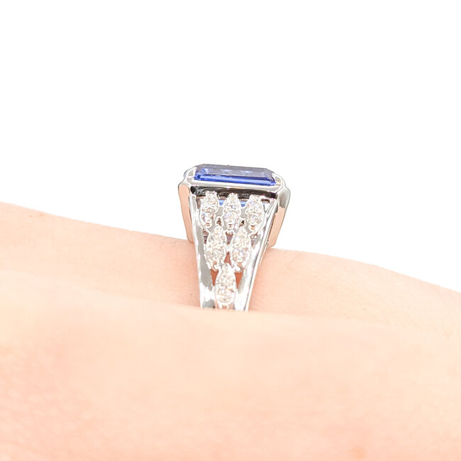 Ring .12ctw Round Diamonds 2.2ct Tanzanite 14kw 10.15mm Sz7 3.9g 225100020