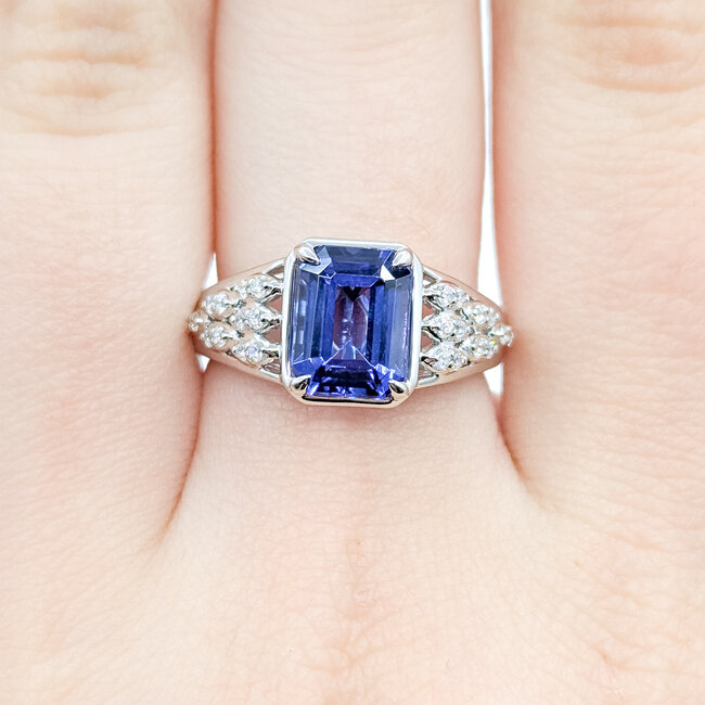 Ring .12ctw Round Diamonds 2.2ct Tanzanite 14kw 10.15mm Sz7 3.9g 225100020