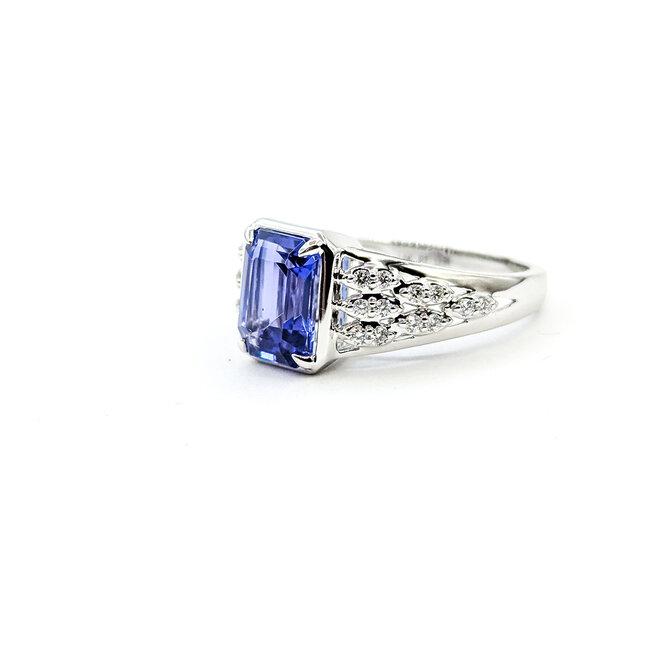 Ring .12ctw Round Diamonds 2.2ct Tanzanite 14kw 10.15mm Sz7 3.9g 225100020