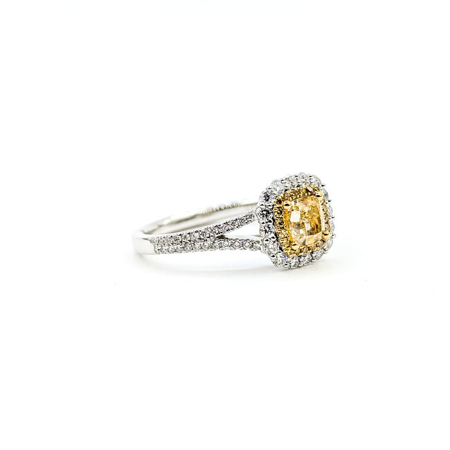 Ring Halo 0.47ctw, 0.61ct yellow center Round Diamonds 18kw 9x9mm Sz7 3.86g 225110144