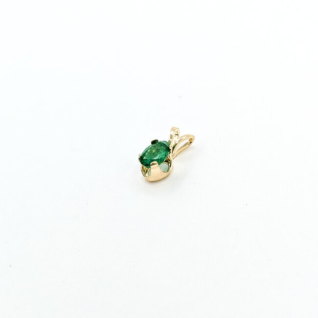 Pendant Solitaire .50ct Emerald 14ky 10x5x4.5mm .33g 225100088