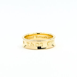 Ring Tiffany & Co. 1837 18ky 6mm Sz9 8.14g 125110057