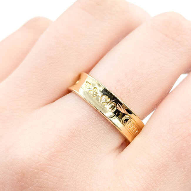 Ring Tiffany & Co. 1837 18ky 6mm Sz9 8.14g 125110057