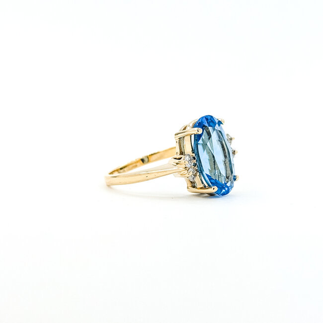 Ring 0.08ctw Round Diamonds 5ct Blue Topaz 14ky 14mm Sz7.25 4.5g 225110020