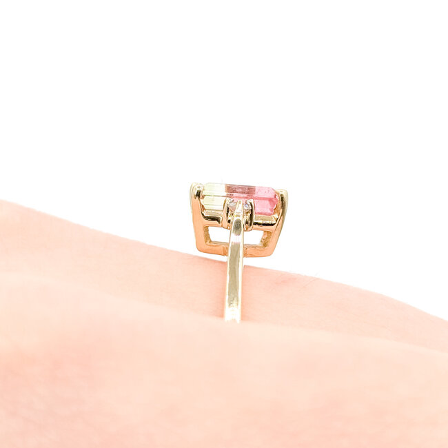 Ring Accented Solitaire 0.01ctw Round Diamonds 1.2ct Watermellon Tourmaline 14ky 7.6mm Sz7.25 2.53g 225110019