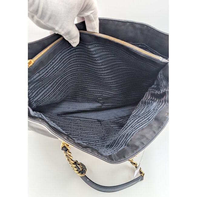 Handbag Prada Napa Navy Leather Gold Chain 125125059