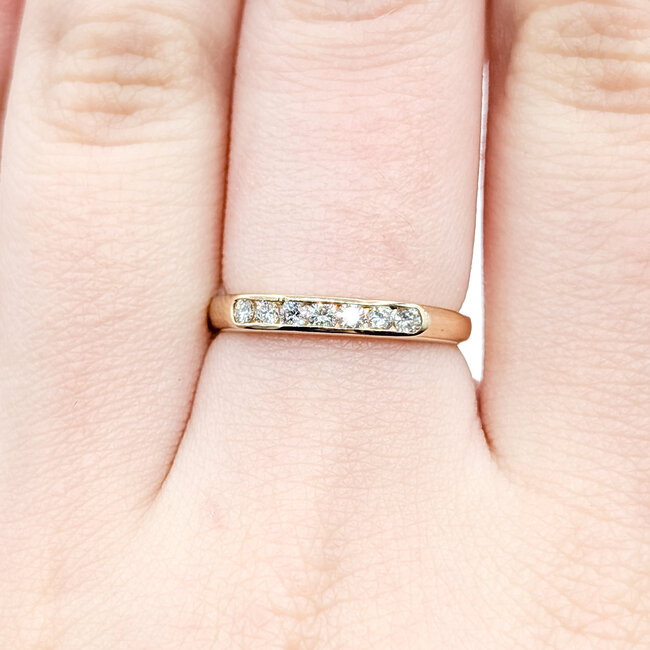 Ring .20ctw Round Diamonds 14ky 2.5mm Sz6 2.43g 125110022