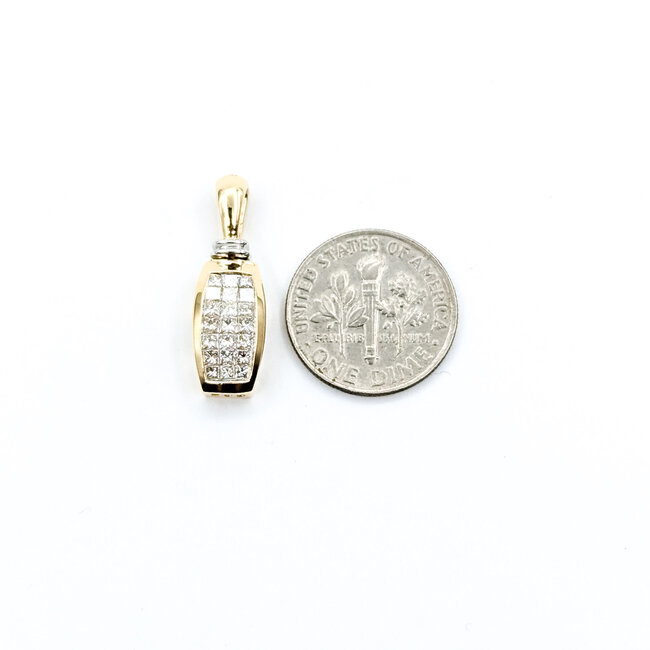 Pendant Invisible Set 0.5ctw Princess Diamonds 14ktt 23.4mm x 7.25mm 2.8g 225110037