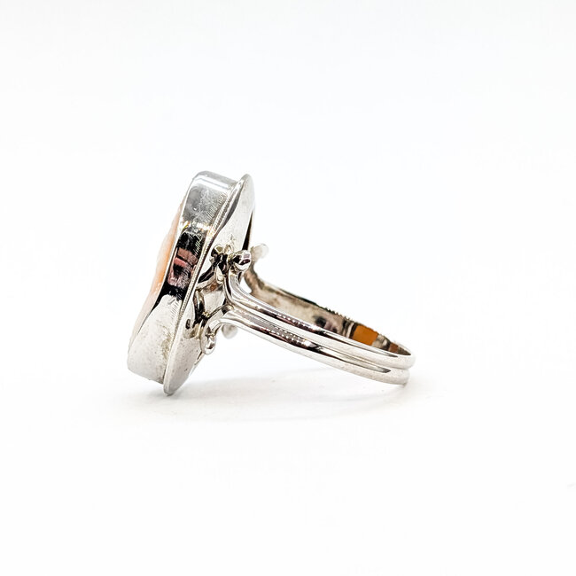 Ring Cameo 17.5x13mm Shell 14ky Sz6.5 4.09g 225100054