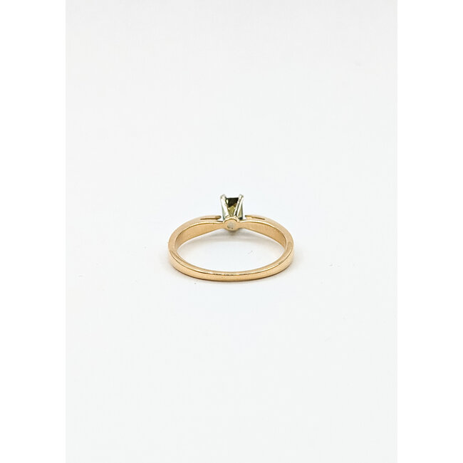 Ring Solitaire    GIA: 6237260814  .46ct Color Changing Alexandrite    14ky 2.5mm Sz6 2g 125110021