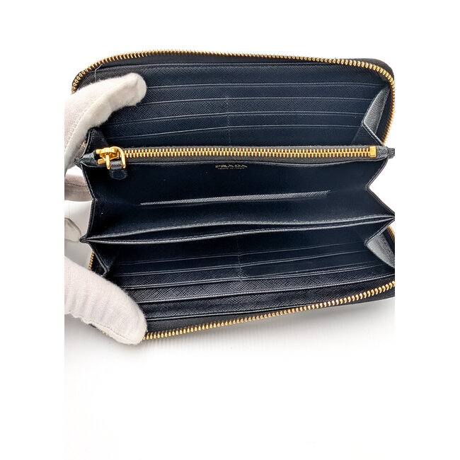 Wallet Prada Zippy Saffiano Black Leather 126015018