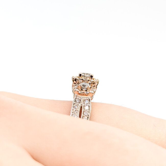 Ring 3-Stone Halo Milgrain & Wheat 1.00ctw Round Diamonds 14ktt 4.75mm Sz5.5 5.27g 125120002