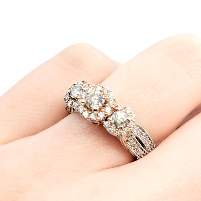 Ring 3-Stone Halo Milgrain & Wheat 1.00ctw Round Diamonds 14ktt 4.75mm Sz5.5 5.27g 125120002