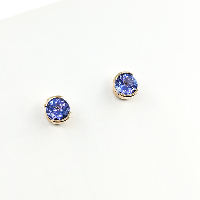 Earrings Stud 1.60ct Tanzanite 14ky 6.2mm 1.73g 125120011