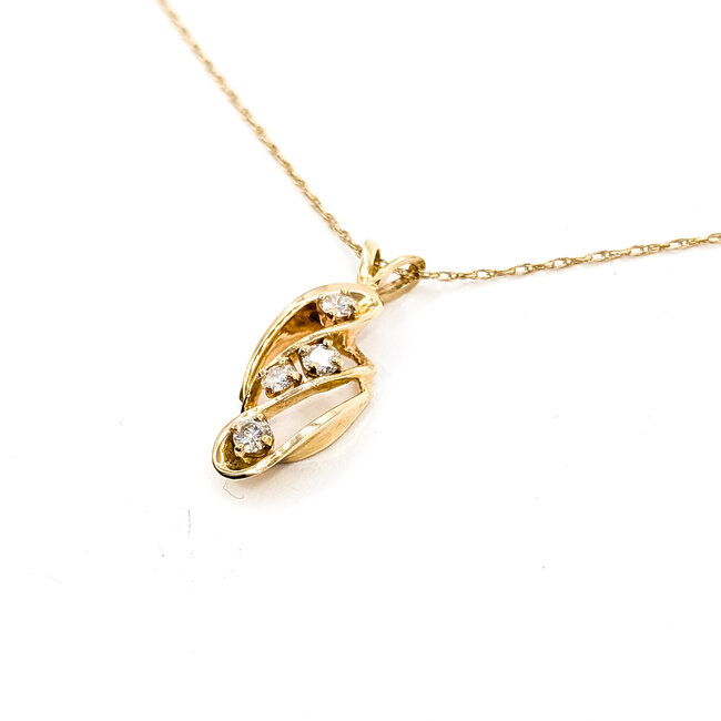 Pendant Scattered .30ctw Round Diamonds 14ky 1x.4" 19" 2.44g 125120105