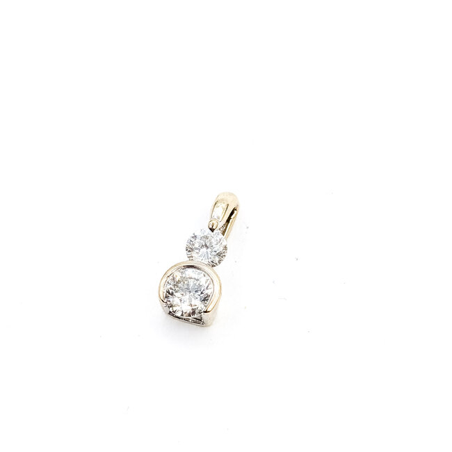 Pendant Drop .70ctw Round Diamonds 18kw 14x6mm 1.33g 226012002