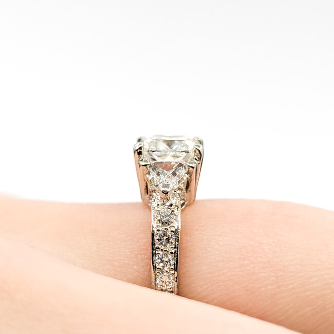 Ring Engagement Engraved 1.46ct Lab Grown Diamond IGI: 647445782  .65ctw Round & Trillion Diamonds Diamonds 950pt sz6.5 124020184