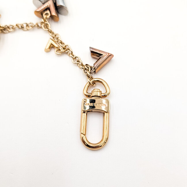 Charm Louis Vuitton V Link Brass 126015046