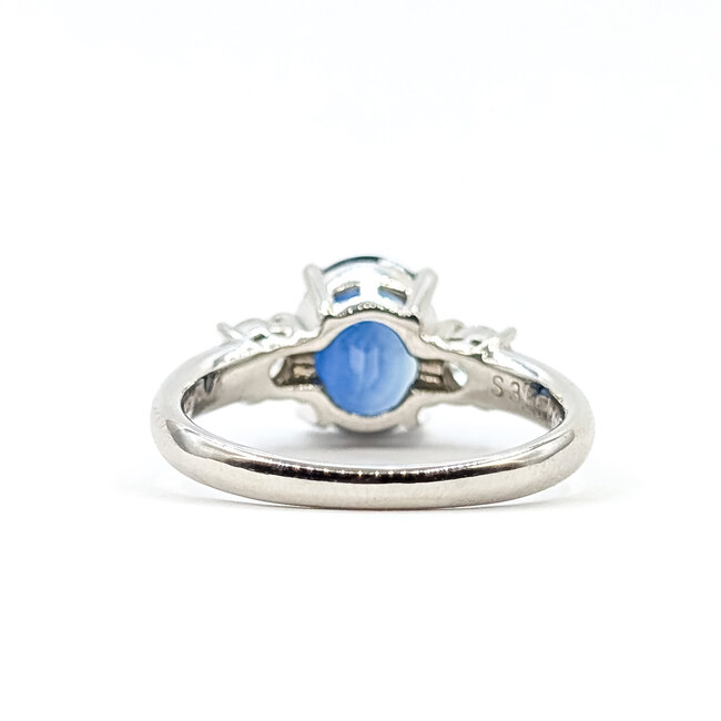 Ring 3-Stone 0.47ctw Round Diamonds 3.55ct Blue Sapphire 900pt 3mm Sz8 7.09g 126010013