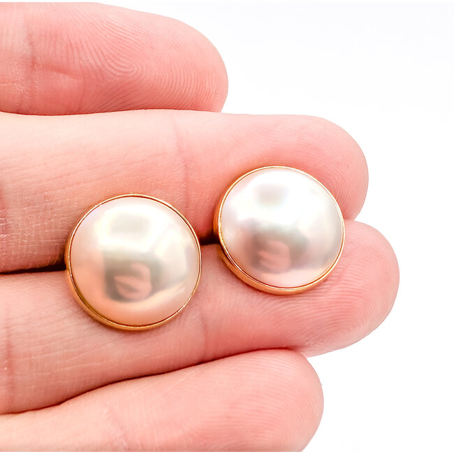 Earrings Stud 15mm MOP Mabe Pearl K18YG 15mm 4.13g 126010037
