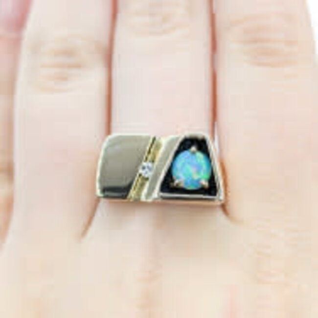 Ring .05ct Round Diamond 6mm Opal 14ky Sz11 17.9g 226012032