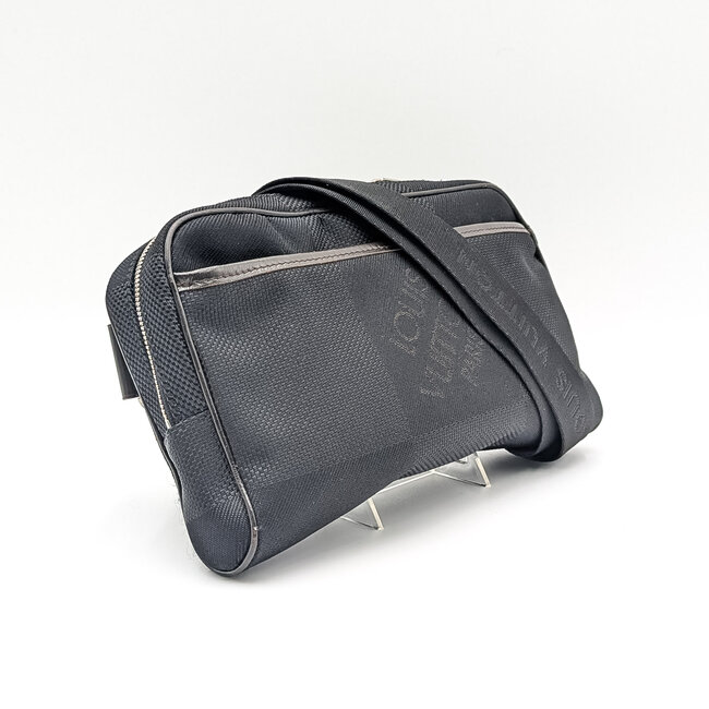 Waist Pouch Louis Vuitton Acrobat Black Canvas 126015096