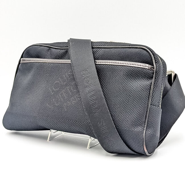 Waist Pouch Louis Vuitton Acrobat Black Canvas 126015096