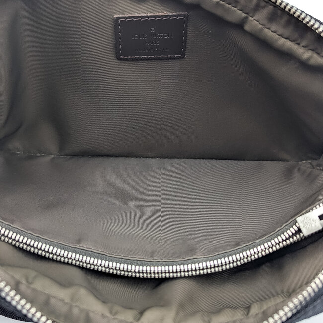 Waist Pouch Louis Vuitton Acrobat Black Canvas 126015096