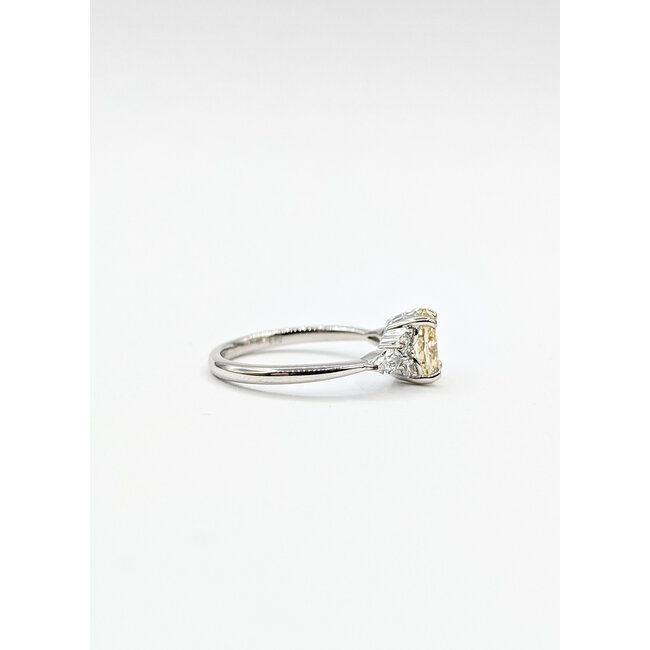 Ring Engagement 7-Across 1.05ct Oval Yellow Lab Grown Diamond IGI: 644418046 .50ctw Diamonds 18kw 1.8mm Sz6 2.95g 125100048