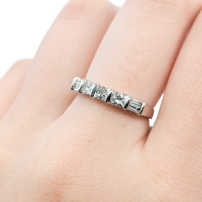 Ring 7-Stone .33ctw Princess & Baguette Diamonds 14kw Sz7 2.13g 126020013
