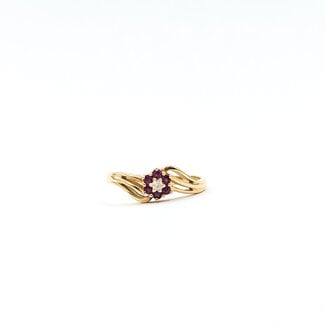 Ring Flower .02ctw Round Diamonds .06ctw Rubies K14YG 8mm 2.4g 126010041