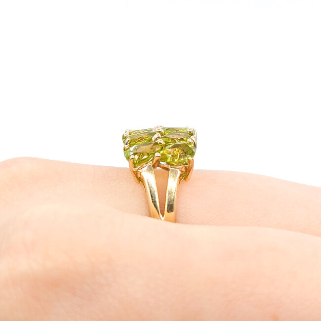 Ring 2-Row 4ctw Green Peridot 10ky 2mm Sz7 3.19g 226020007