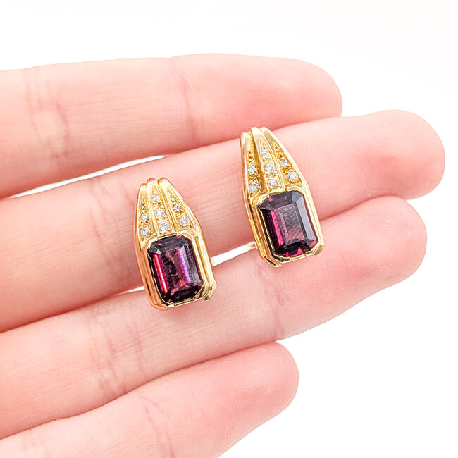 Earrings Clip-on 0.26ctw Round Diamonds 6ctw Red/Purple Garnet 18ky .75x.4" 7.86g 126020034