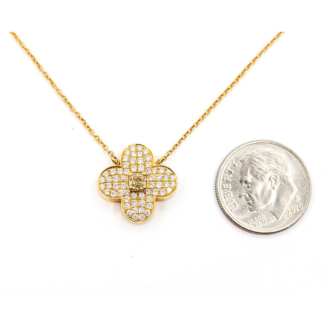 Pendant Quatrefoil 0.41ctw Round Diamonds 18ky 15x15mm 16-18" 4.23g 226020045