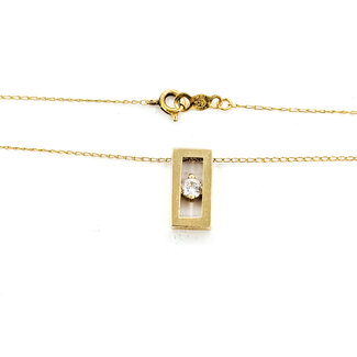 Pendant Rectangle  .12ct Round Diamond        14ky .5x.25" 18" 1.64g 125090026